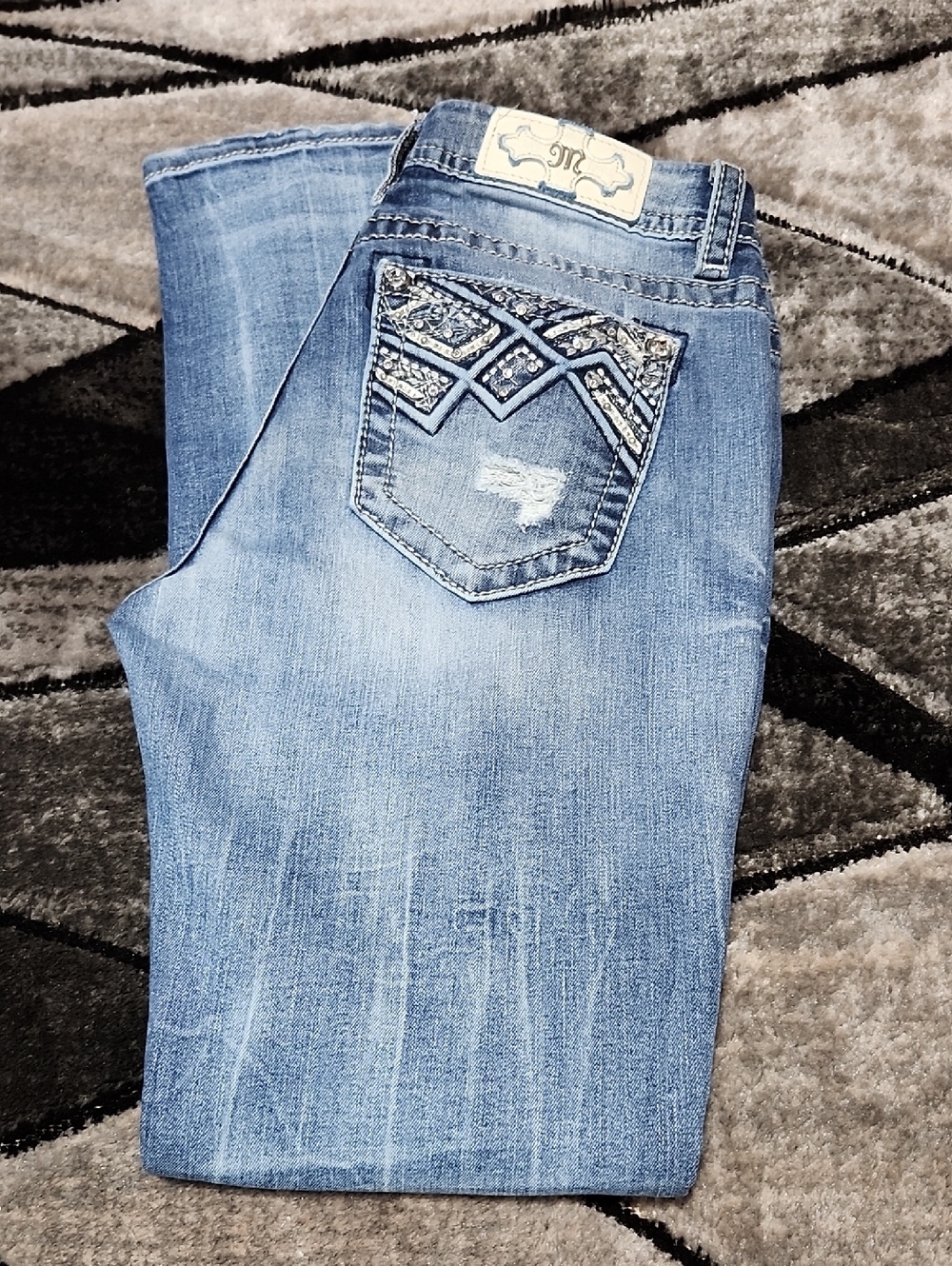 MISS ME EMBROIDERED DISTRESSED RHINESTONES EASY SKINNY DENIM JEAN